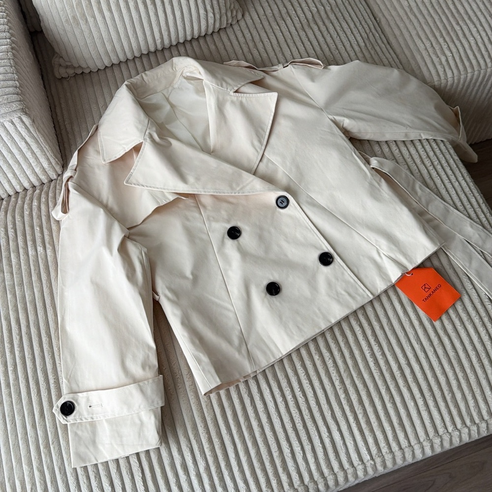 Brand new Amazon Women’s  Cream Double-Breasted Pea Coat size small